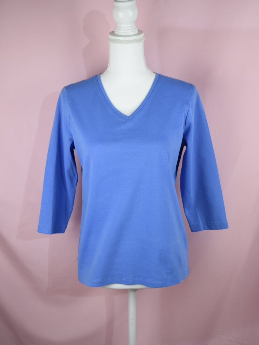 L.L. Bean Alpine Blue Three-Quarter Sleeve V-Neck Tee | Size M